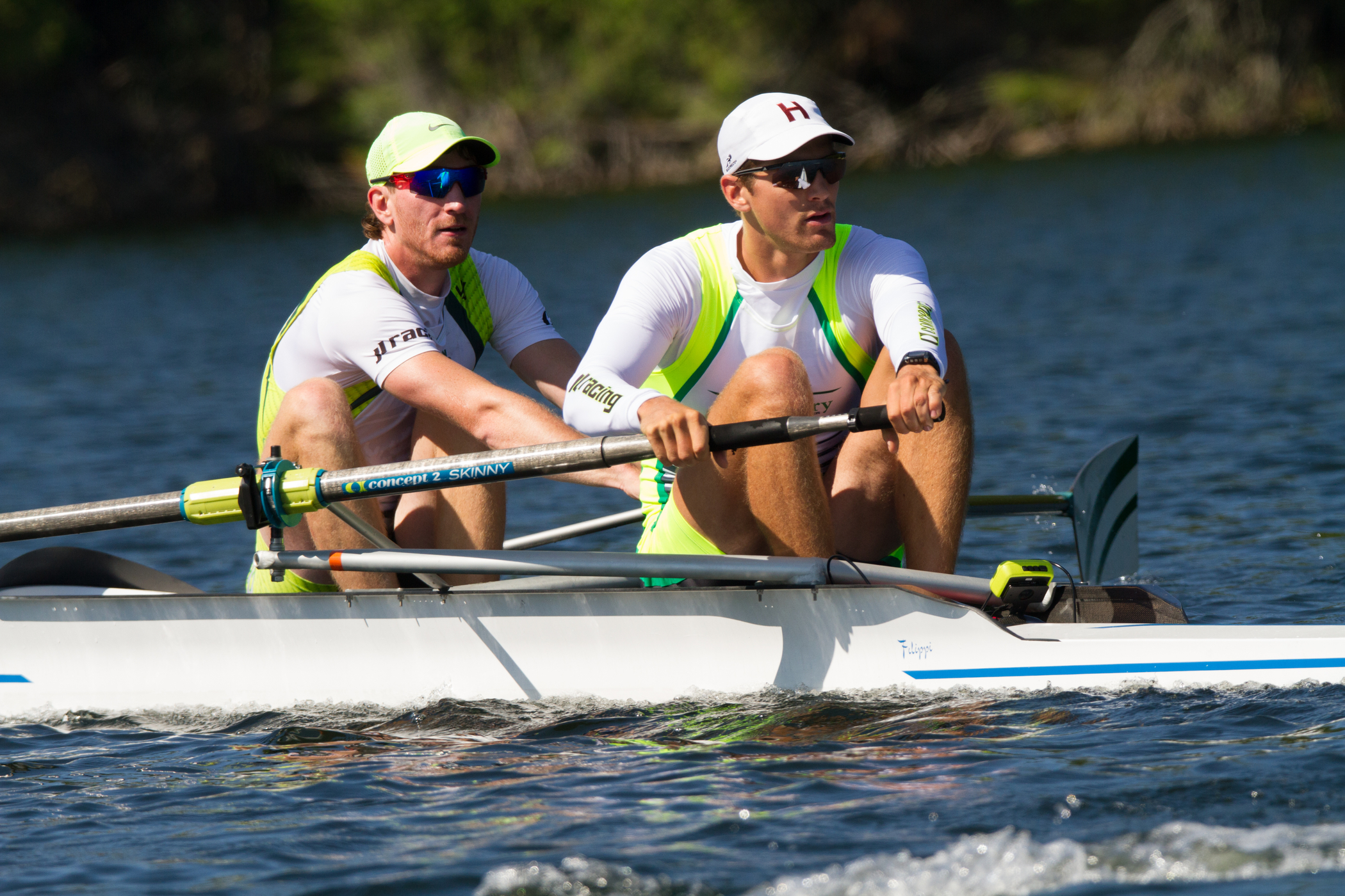 Pair from the Green Rover Project rowing at Crasftsbury using Skinny shafts
